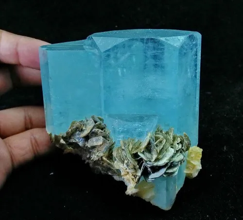 What Color Aquamarine Is Most Valuable
