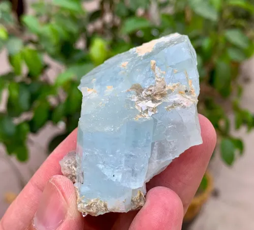 How to Maximize Aquamarine’s Ocean Luster