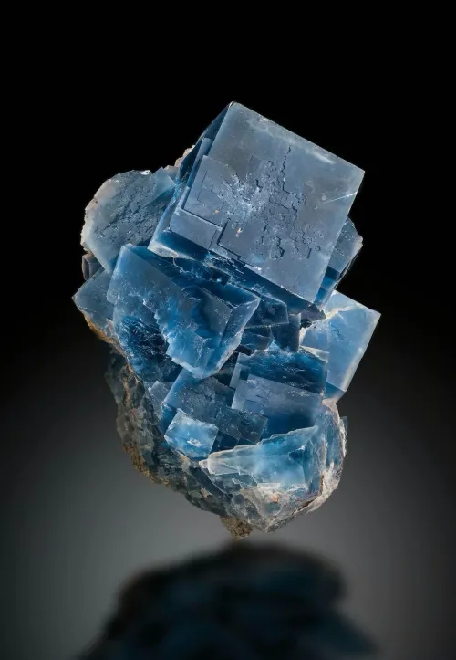 Aquamarine gemstone under magnification showing refractive properties