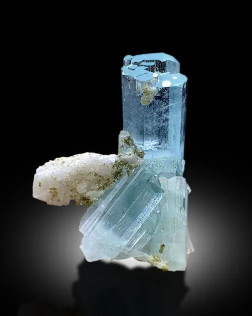 How to Clean Aquamarine Stone