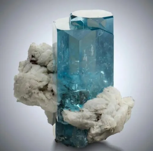 Where to Find Top-Quality Natural Aquamarine