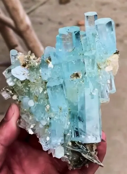 How Technology Finds Aquamarine Veins